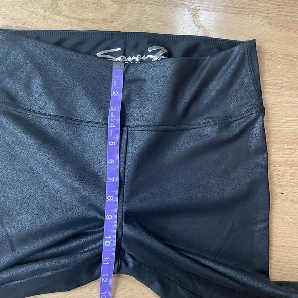 Seven7 Faux Leather Leggings In Excellent Condition - Picture 13 of 16